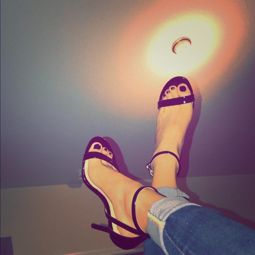 Black Stilletos